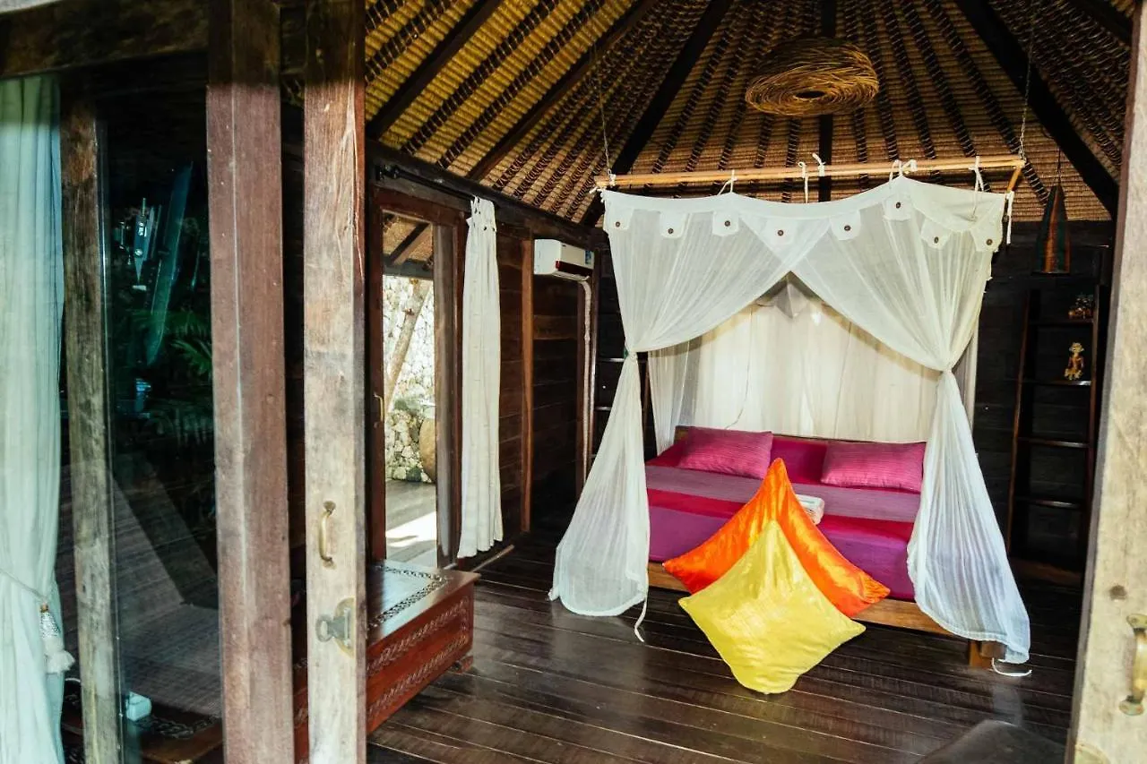 Rapture Surfcamps Padang-Padang Uluwatu  Indonesia