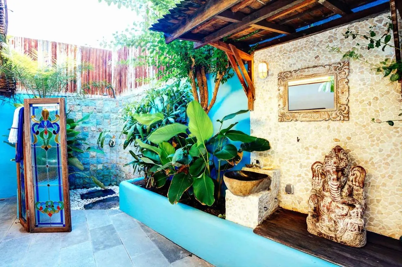 Hotel Rapture Surfcamps Padang-Padang Uluwatu  Indonesia